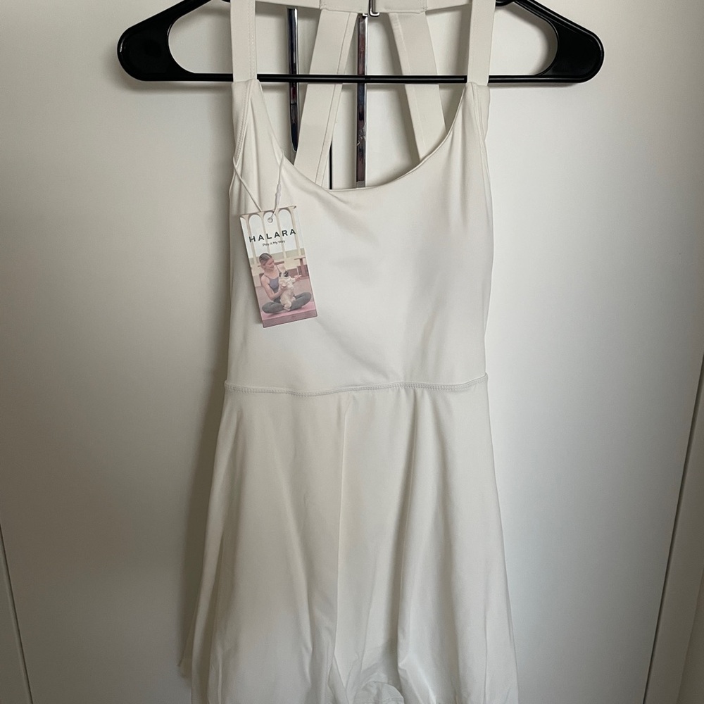 HALARA Backless Twisted Active Dress